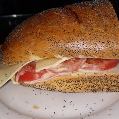 A picture of Hubbies big sambo.