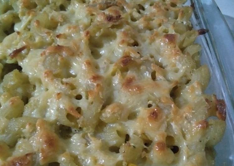 Cara Gampang Menyiapkan Chicken macaroni panggang, Bisa Manjain Lidah