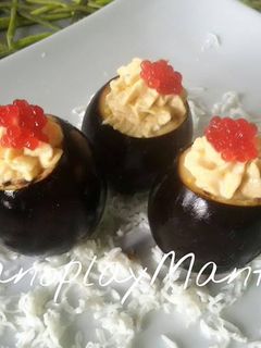 Una foto de Huevos negros rellenos en GME, F y G y Tradicional