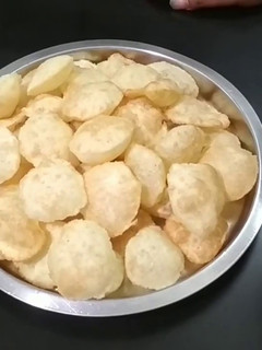 પાણીપુરી ની પૂરી (Panipuri Ni Puri Recipe In Gujarati) રેસીપી મુખ્ય ફોટો