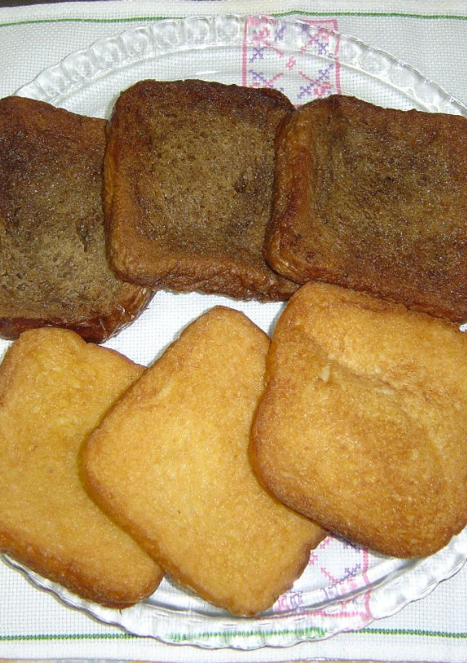 Una foto de Torrijas con vino dulce y con leche