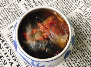 Hình của món Gà Ác Chưng Thuốc Bắc Yến Sào.