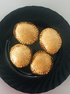 Una foto de Empanadillas rellenas de pisto y atún