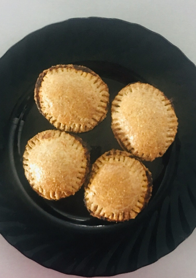 Una foto de Empanadillas rellenas de pisto y atún