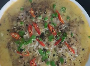 Hình của món Mắm cá linh trưng thịt trứng.