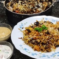 Hyderabadi Veg Dum Biryani A picture of Hyderabadi Veg Dum Biryani.
