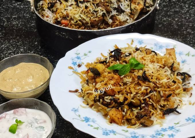 Hyderabadi Veg Dum Biryani