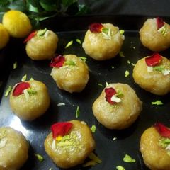 A picture of Balushahi.