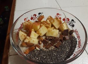 Una foto de Avena proteicas de manzana/canela con chía