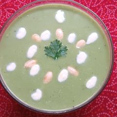 A picture of Almond Broccoli Fresh Cream Soup.