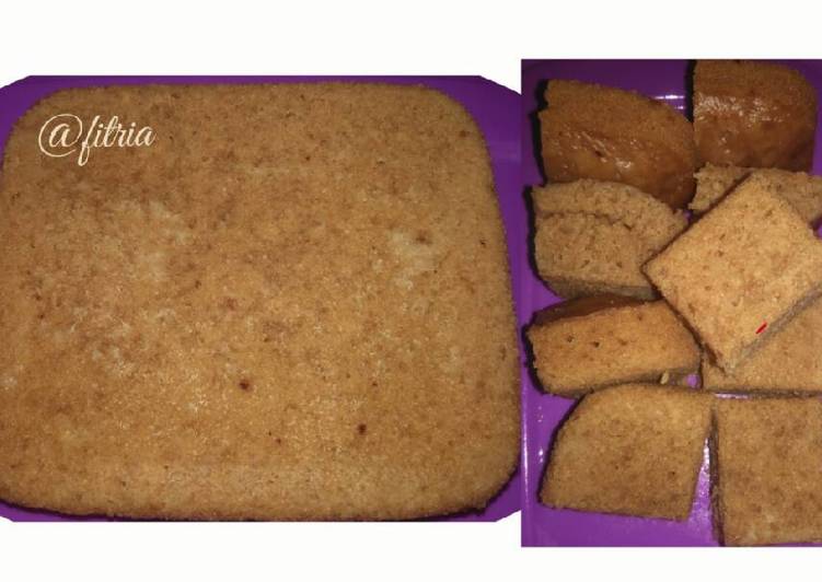 Choco banana cake with honey