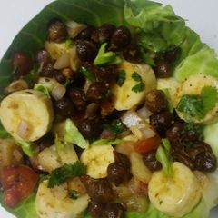 A picture of Chana chat salad.
