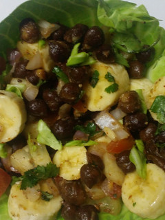 A picture of Chana chat salad.