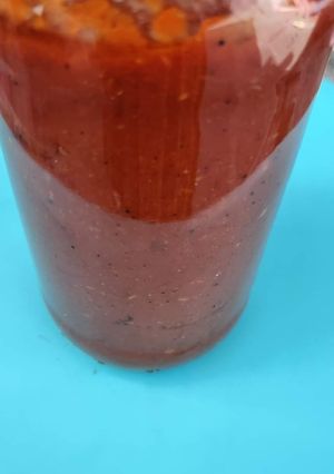 बची हुई सलाद का टमाटर साॅस (bachi hui salad ka tamatar sauce recipe in Hindi) रेसिपी मुख्य फोटो