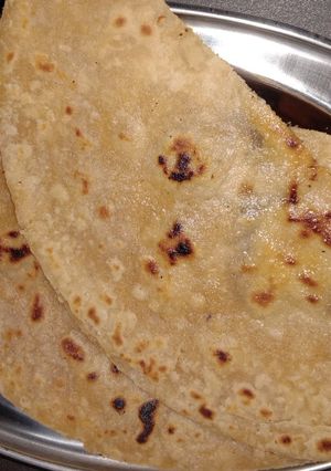 સ્વામિનારાયણ રોટલી (Swaminarayan Rotli Recipe In Gujarati) રેસીપી મુખ્ય ફોટો