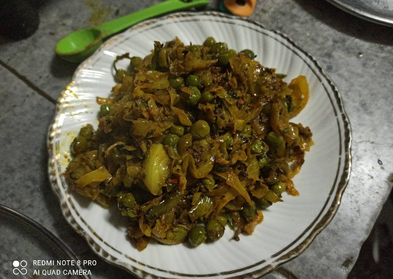 Patta Gobi/ Cabbage Matar