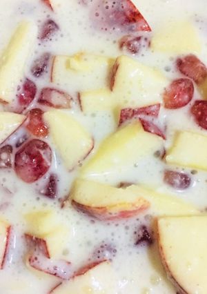 A picture of Fruit curd salad.