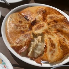 A picture of Gyoza (Pot sticker)煎餃/鍋貼.
