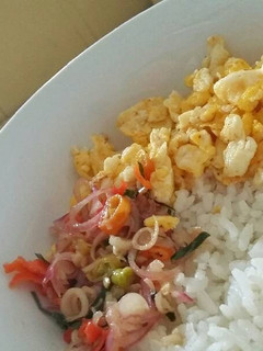 Foto resep Sambal matah + orak arik telur