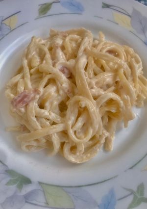 Una foto de Spaghettis a la carbonara