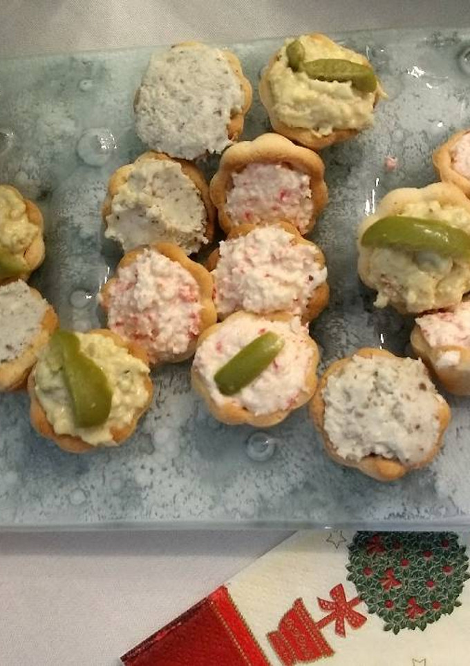 Una foto de Canapés o tarteletas saladas 4 opciones de relleno