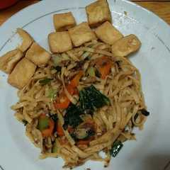 Mie goreng ikan cakalang রেসিপির প্রধান ছবি