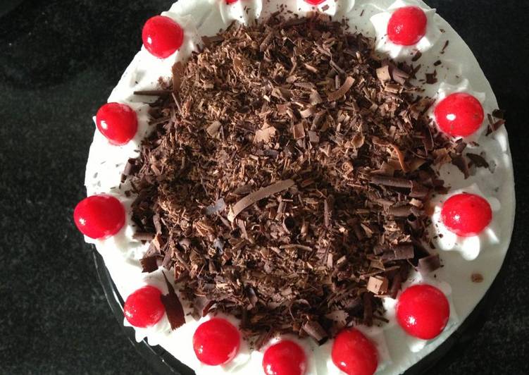 How to Make Speedy Black Forest Cake