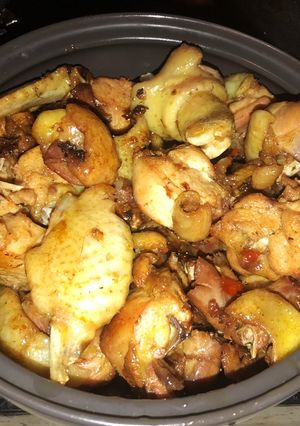 Hình của món Gà rang gừng.