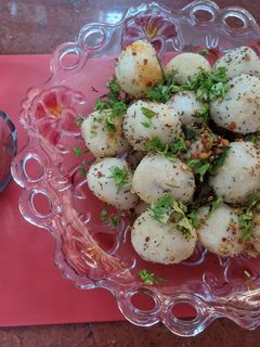 सूजी के बॉल्स (Suji ke balls recipe in hindi) रेसिपी मुख्य फोटो