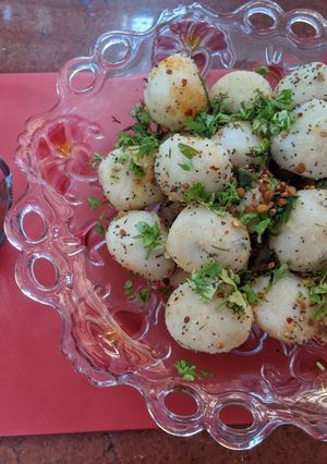 सूजी के बॉल्स (Suji ke balls recipe in hindi) रेसिपी मुख्य फोटो