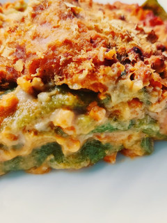 Foto di Lasagne verdi con ragù e besciamella in friggitrice ad aria
