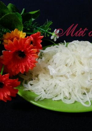 Hình của món MỨT ĐU ĐỦ.