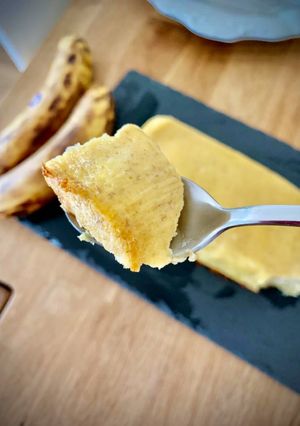 Una foto de Flan de plátano y magdalenas de aprovechamiento total