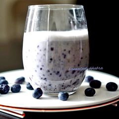Vegan blueberry smoothie A picture of Vegan blueberry smoothie.