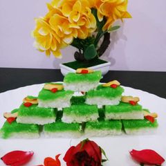 A picture of Coconut burfi.