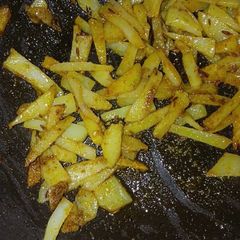A picture of Aloo bhujia.