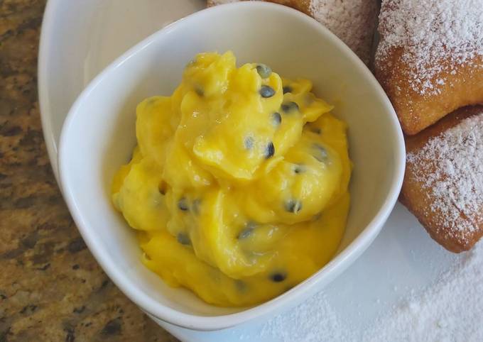 How to Prepare Perfect Passionfruit Curd