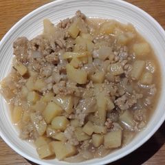 A picture of Potato and Ground Pork.
