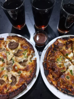 عکسی از دستور پیتزا 🍕 گوشت و مرغ