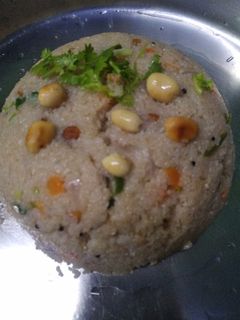பெங்கலூர் கோதுமை ரவை உப்புமா (Kothumai ravai upma recipe in tamil) செய்முறை முக்கிய புகைப்படம்