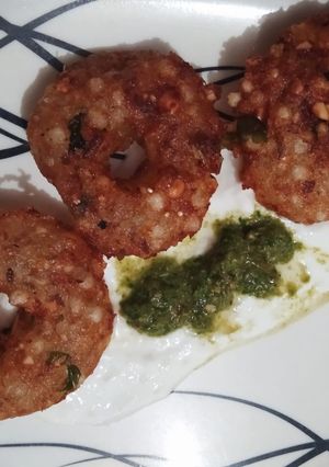 A picture of Sabudana vada.