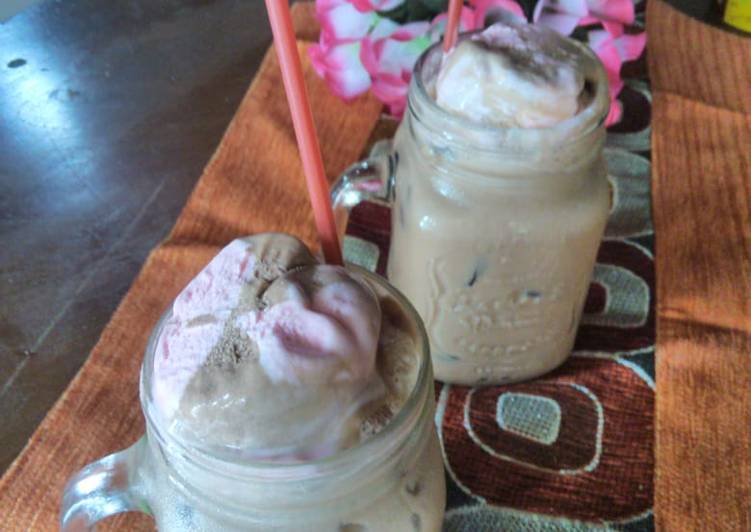 Milkshake coklat topping ice cream