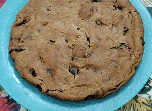Una foto de Brownie rubio o Blondie delicioso y saludable (con garbanzos)