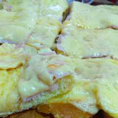 A picture of Tostadas francesas con jamón y queso 😋.