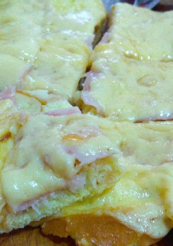 Una foto de Tostadas francesas con jamón y queso 😋