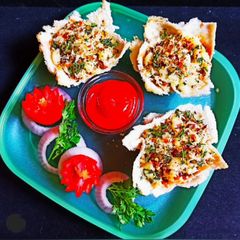 A picture of Italian cheesy Mini lesagne Tarts.