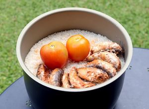 Foto resep Resep Nasi Sarden ABC: Hanya Pakai Rice Cooker!