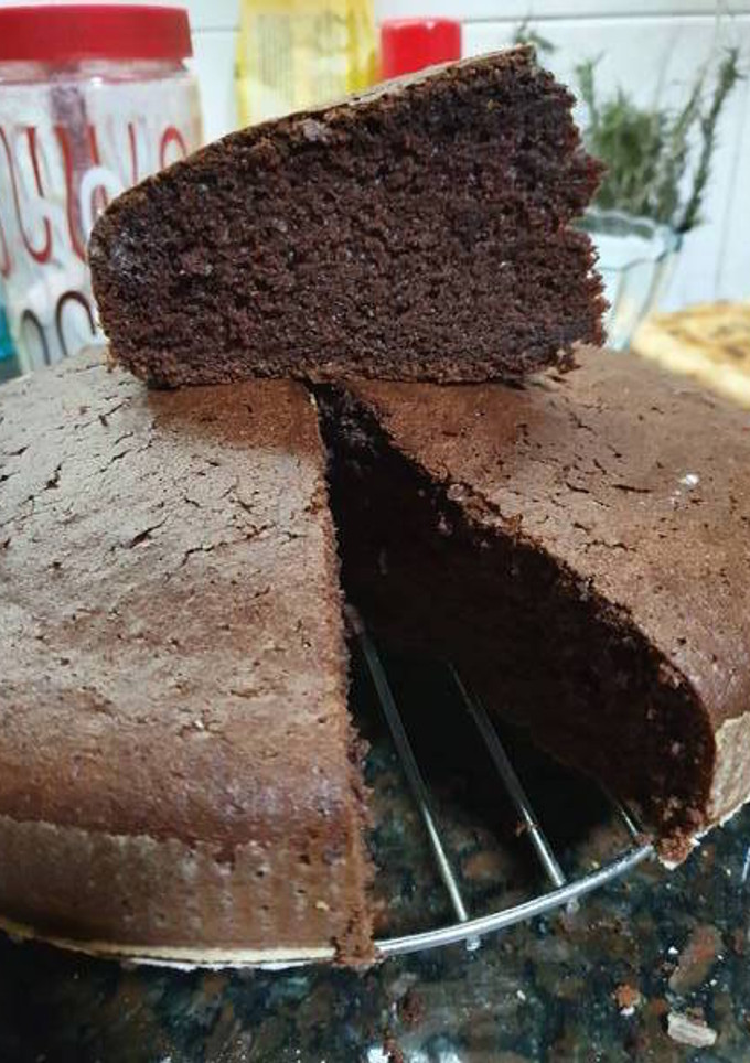 Una foto de Bizcochuelo de chocolate húmedo y esponjoso