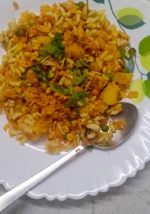 ભેળ (Bhel Recipe In Gujarati) રેસીપી મુખ્ય ફોટો