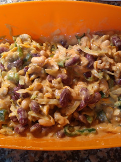 Una foto de Ensalada de judías de bote y salmorejo